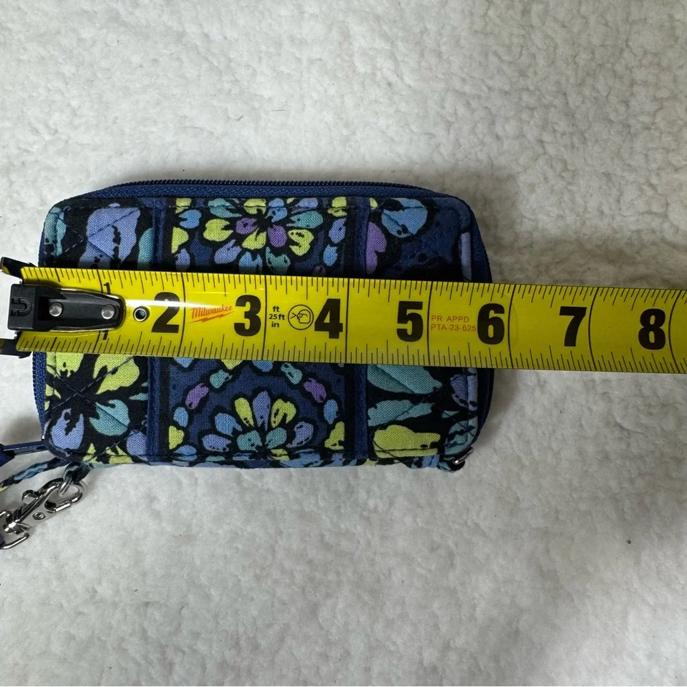 Vera Bradley Floral Zip Around‎ Wallet Wristlet Blue Green Organizer